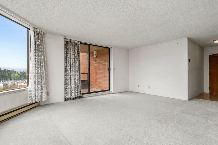 1003 1860 Robson Street Vancouver, BC - 2