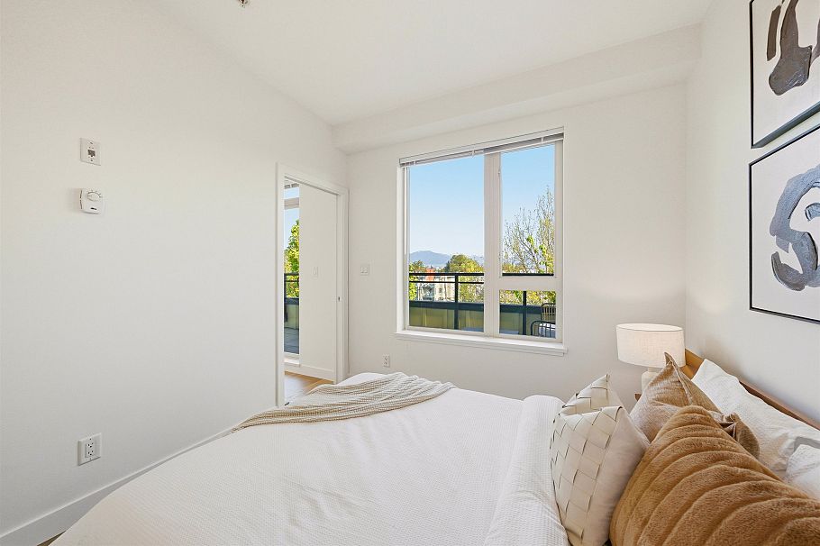 PH17 688 E 17th Avenue Vancouver, BC - 17