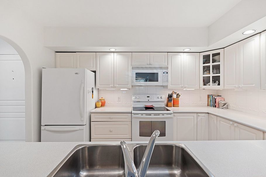 103 1145 E 29th Street North Vancouver, BC - 13