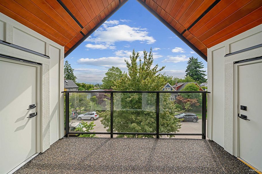 1 4463 Walden Street Vancouver, BC - 30