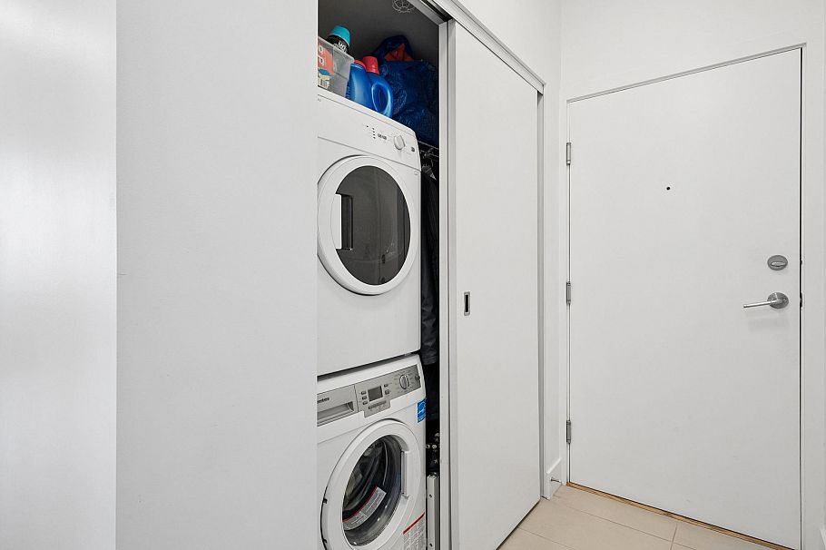 1906 1088 Richards Street Vancouver, BC - 17