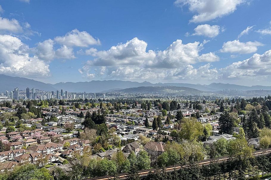 2703 5665 Boundary Road Vancouver, BC - 3