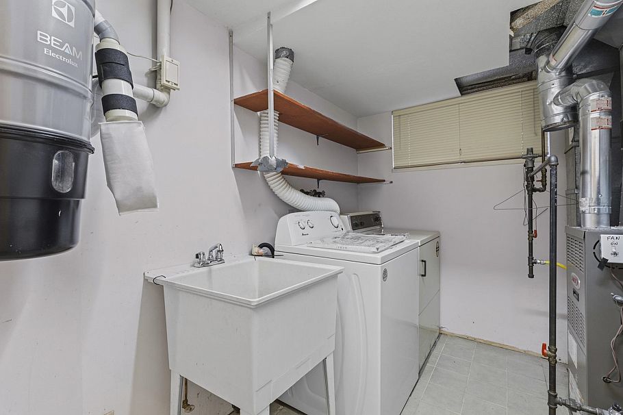 2778 E 47th Avenue Vancouver, BC - 19