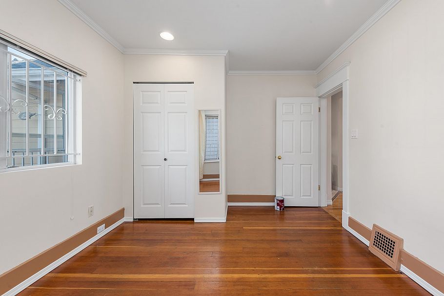 153 SE Marine Drive Vancouver, BC - 13