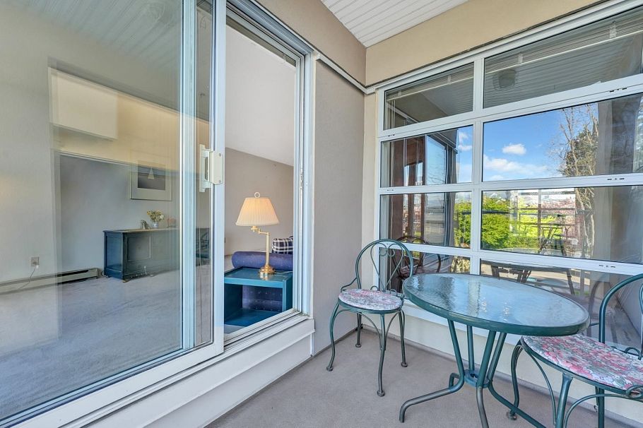 211 1210 W 8th Avenue Vancouver, BC - 9