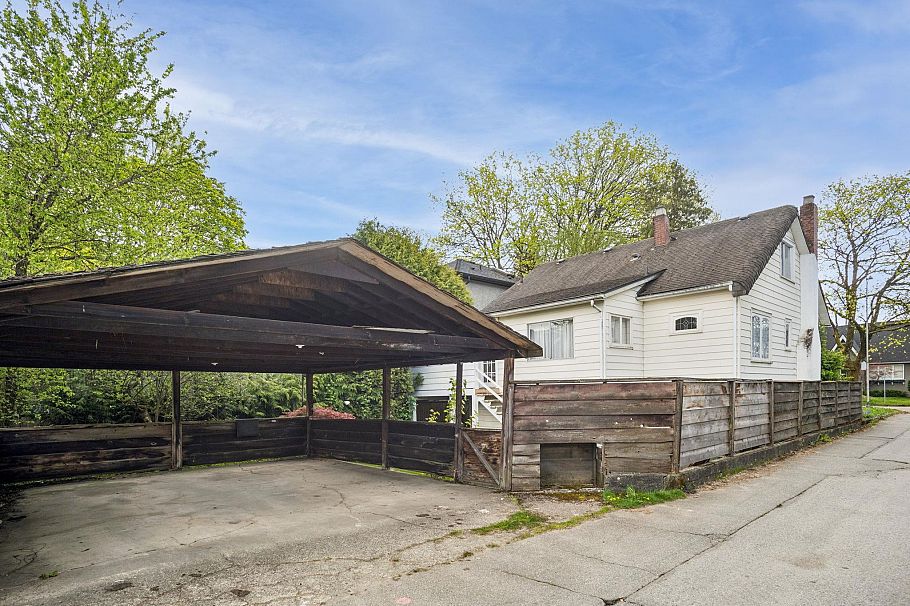 481 West 21st Avenue Vancouver, BC - 9