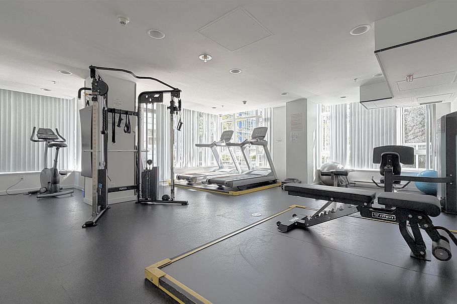 703 480 Robson Street Vancouver, BC - 13