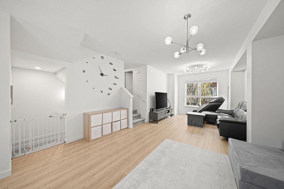 31 10311 River Drive Richmond, BC - 5