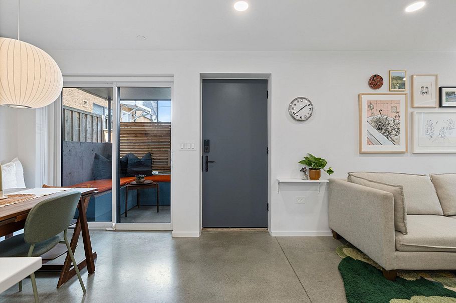 2333 Napier Street Vancouver, BC - 4