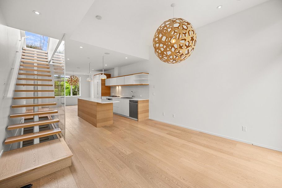 1889 W 2nd Avenue Vancouver, BC - 18