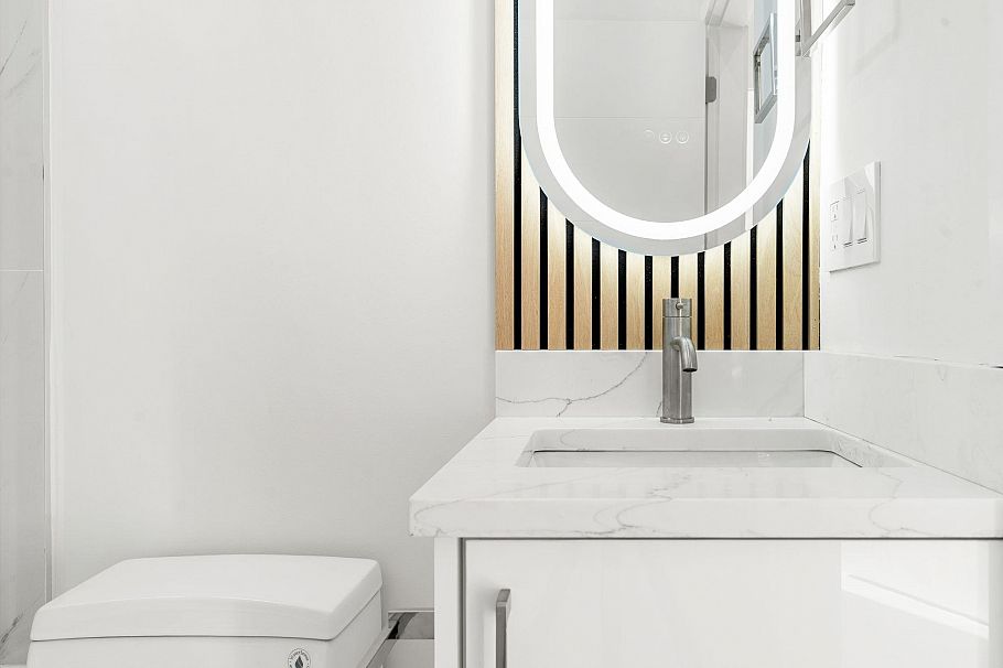 2 3583 Haida Drive Vancouver, BC - 25