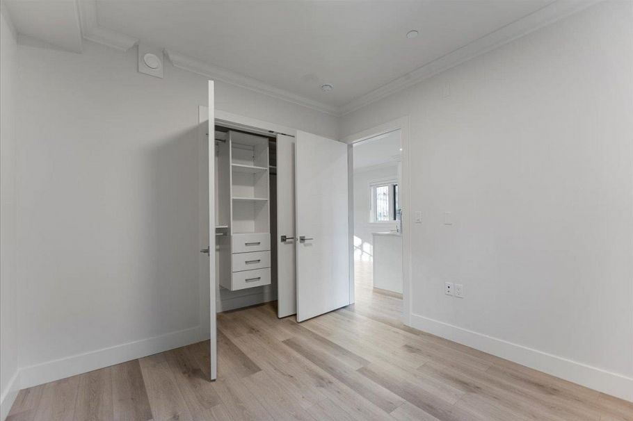 2229 W 16th Avenue Vancouver, BC - 24