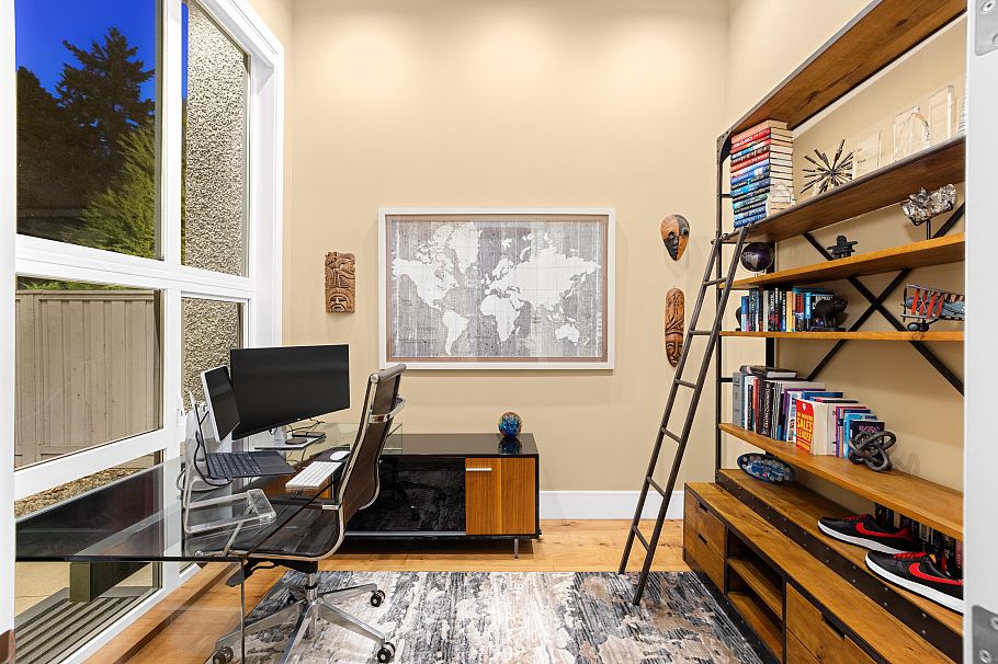 315 E 20th Street North Vancouver, BC - 14