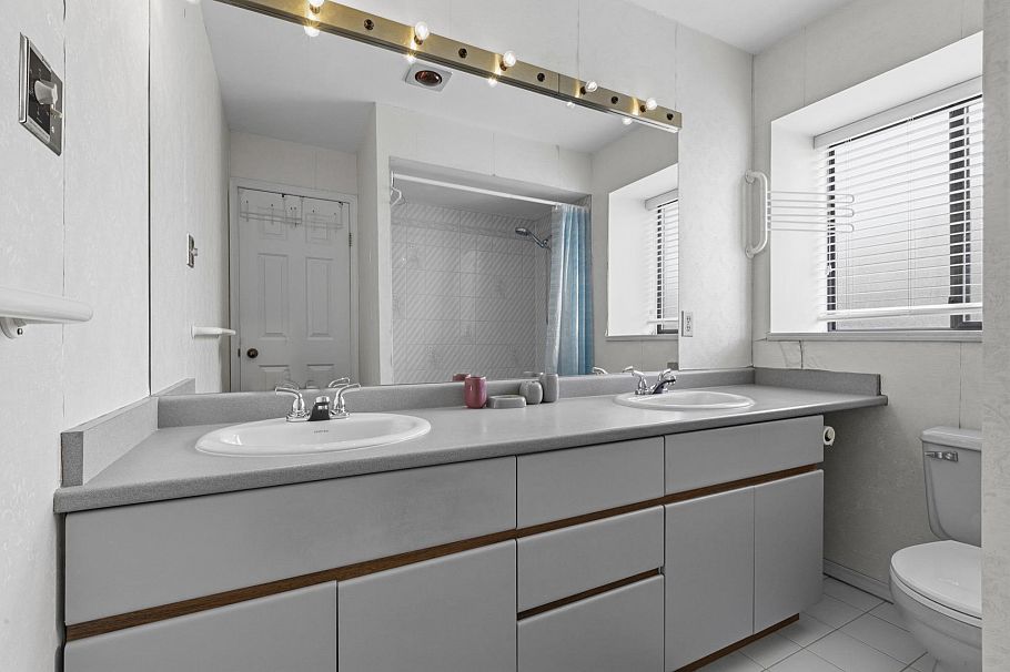 2778 E 47th Avenue Vancouver, BC - 13