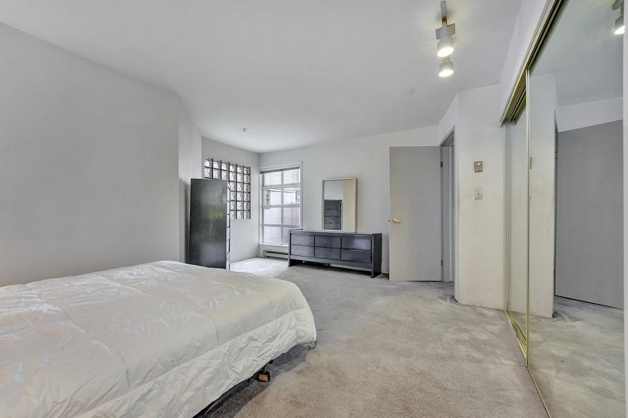 211 1210 W 8th Avenue Vancouver, BC - 24