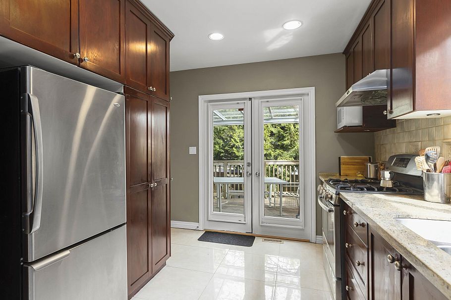 4549 W 12th Avenue Vancouver, BC - 13