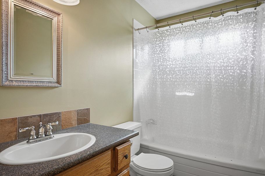 4057 Marine Drive Burnaby, BC - 21