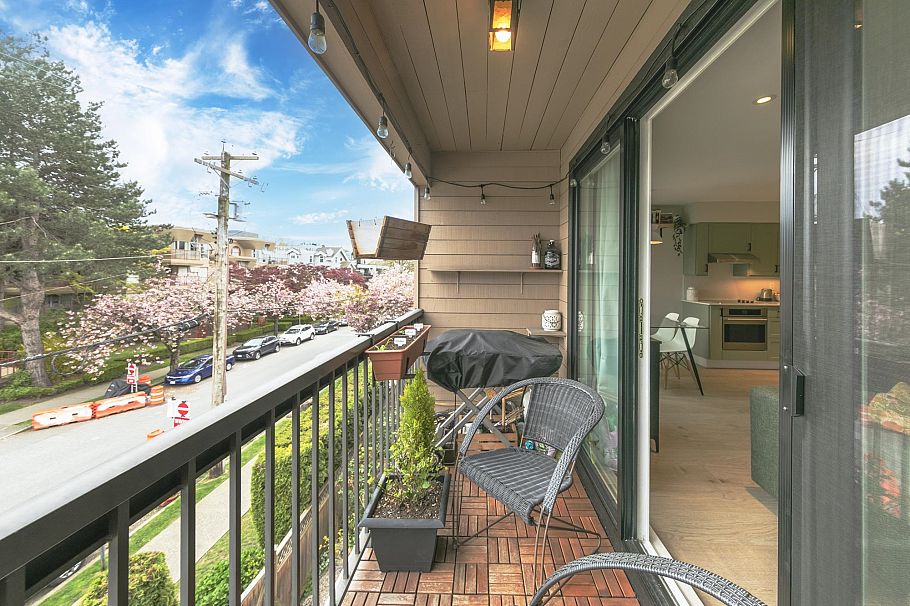 304 1825 W 8th Avenue Vancouver, BC - 27