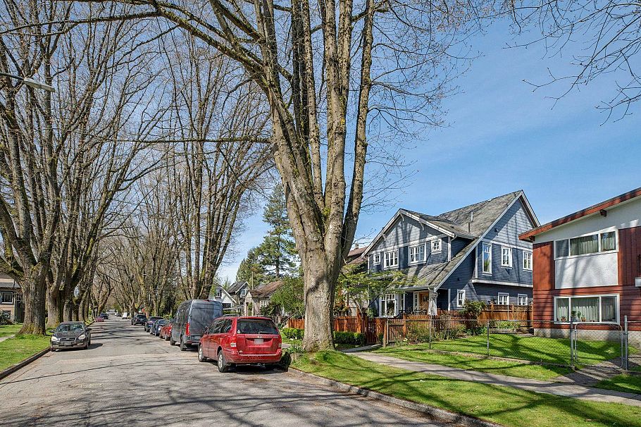 947 E 21st Avenue Vancouver, BC - 40