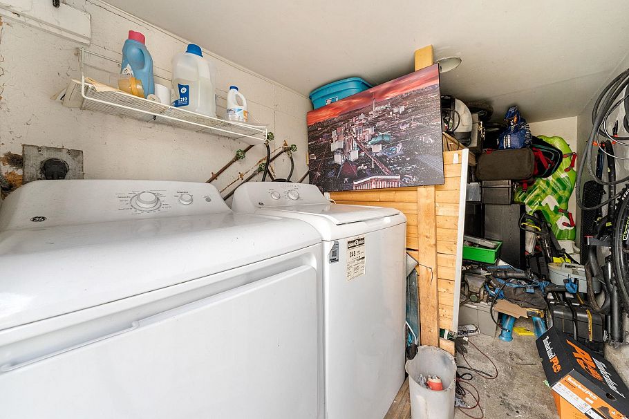 339 E 41st Avenue Vancouver, BC - 39