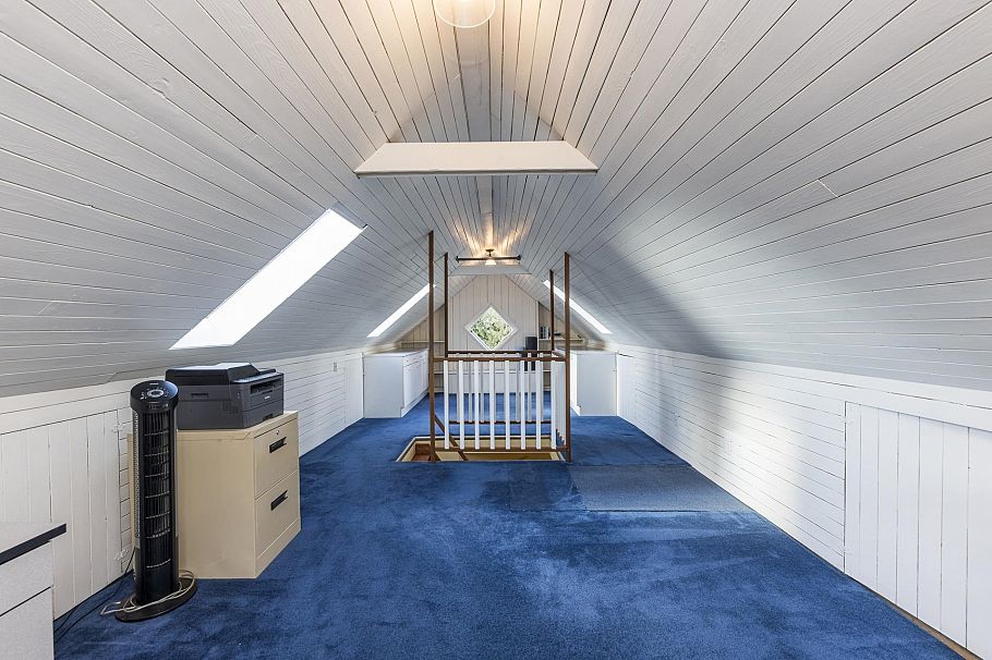 3039 St. Georges Avenue North Vancouver, BC - 22