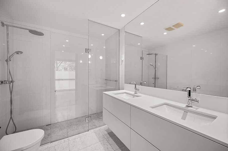 1889 W 2nd Avenue Vancouver, BC - 24