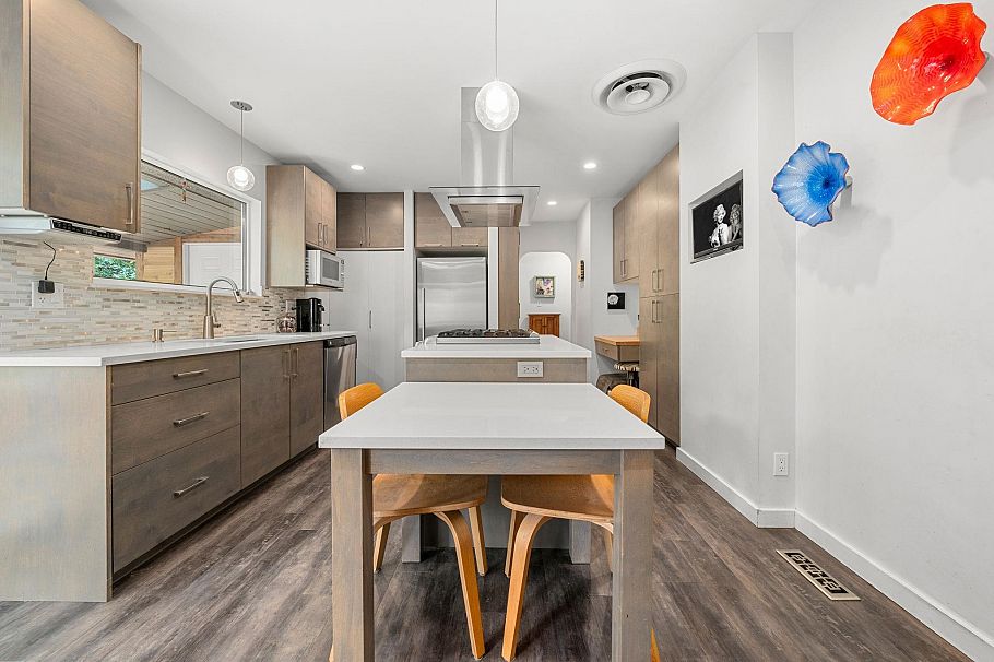 2010 Mackay Avenue North Vancouver, BC - 7