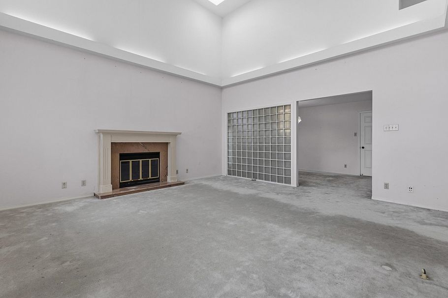 2778 E 47th Avenue Vancouver, BC - 3