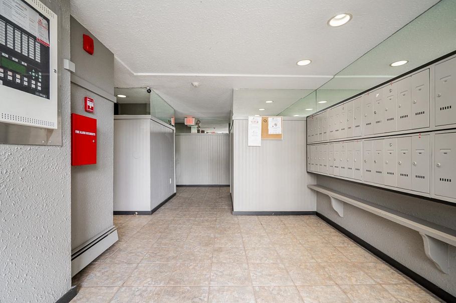 309 240 Mahon Avenue North Vancouver, BC - 23