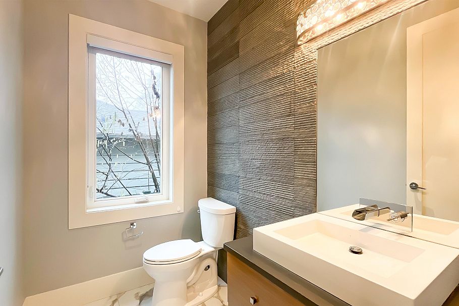 3950 W 37th Avenue Vancouver, BC - 13