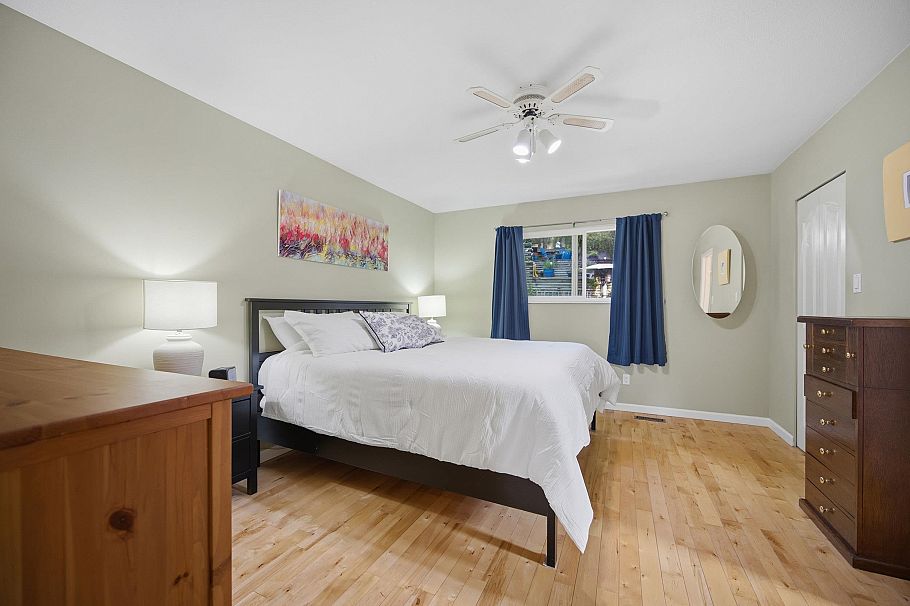 4057 Marine Drive Burnaby, BC - 13