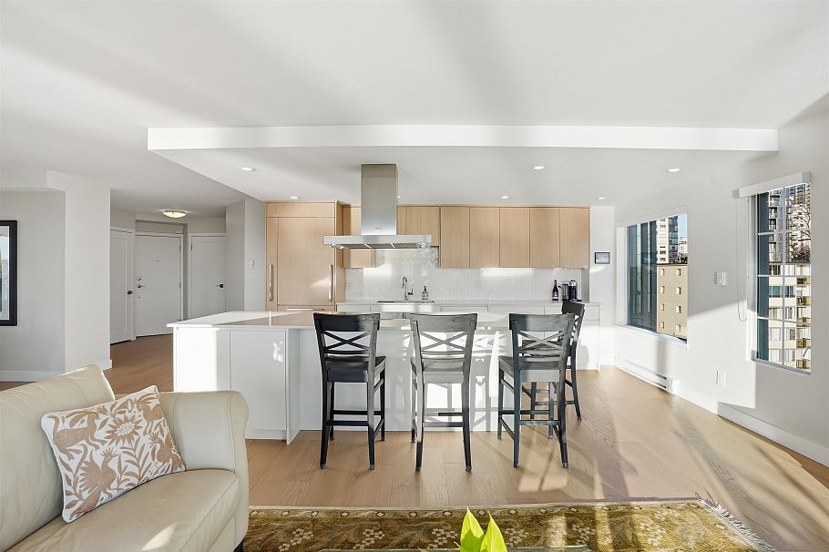 901 1311 Beach Avenue Vancouver, BC - 11