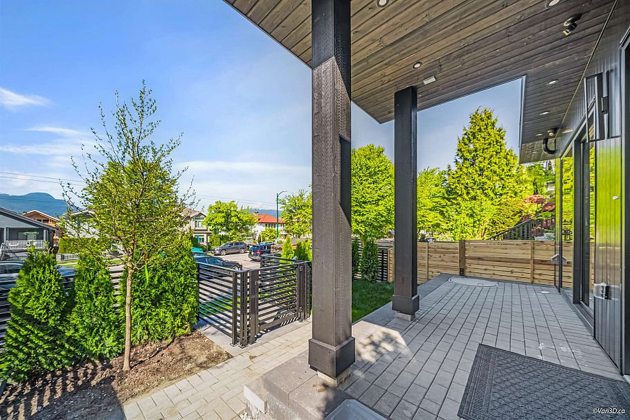 1 2636 Mcgill Street Vancouver, BC - 26