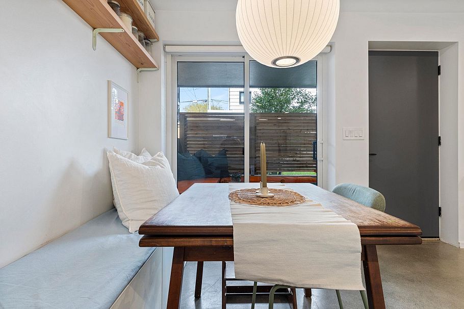 2333 Napier Street Vancouver, BC - 16