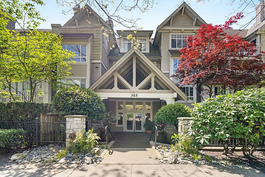 105 365 E 1st Street North Vancouver, BC - 1