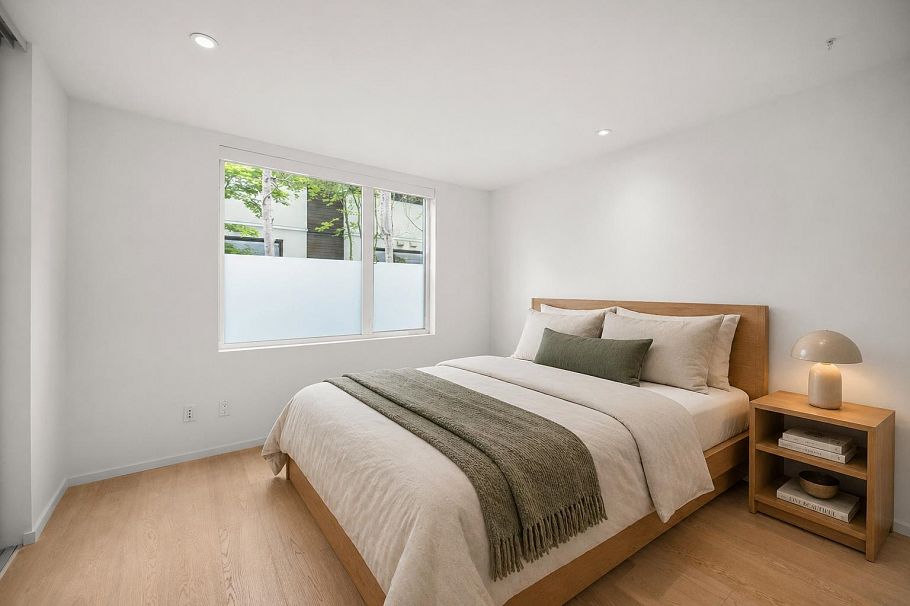 1889 W 2nd Avenue Vancouver, BC - 27