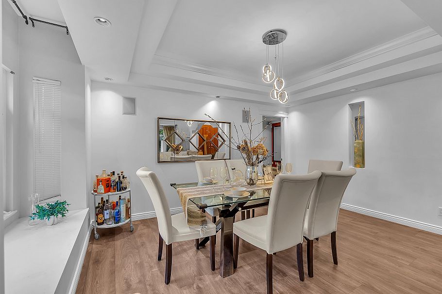 786 W 17th Street North Vancouver, BC - 8