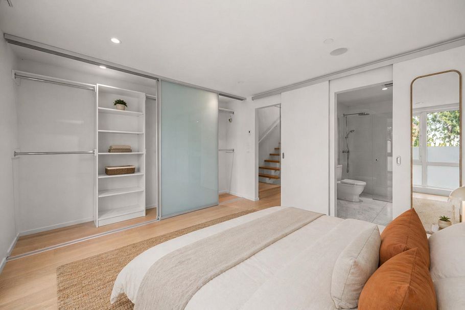 1889 W 2nd Avenue Vancouver, BC - 23