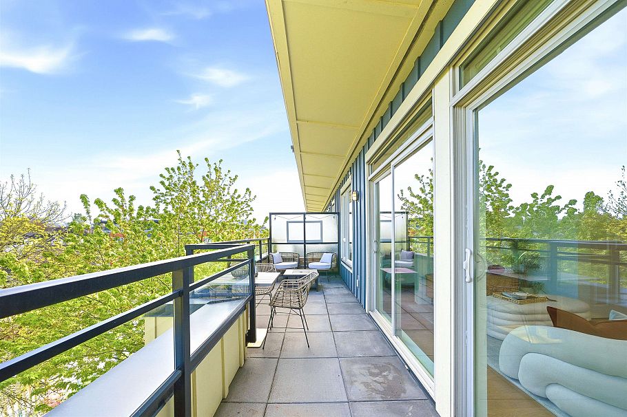 PH17 688 E 17th Avenue Vancouver, BC - 3