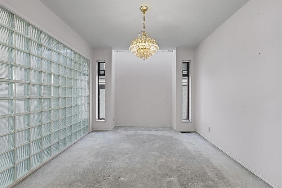 2778 E 47th Avenue Vancouver, BC - 5