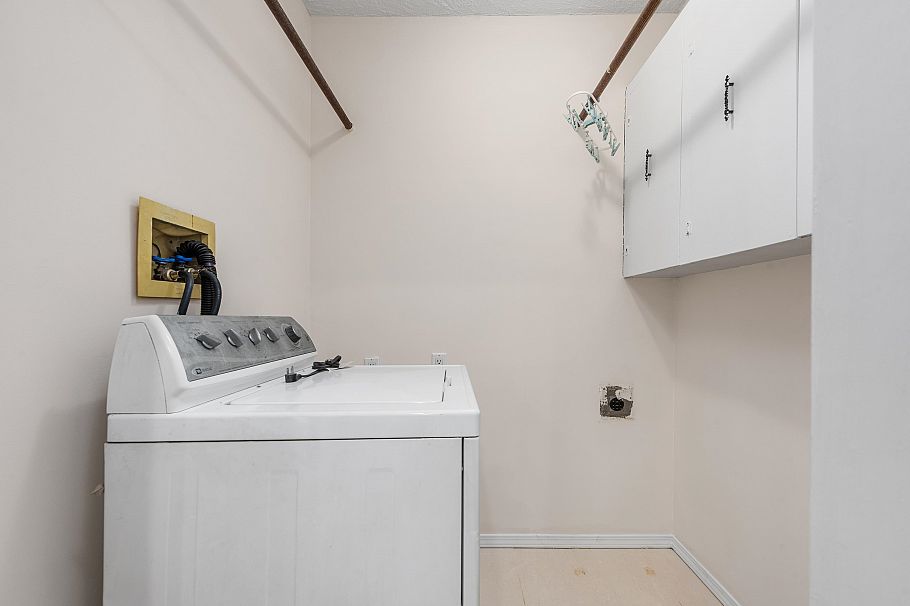 153 SE Marine Drive Vancouver, BC - 15