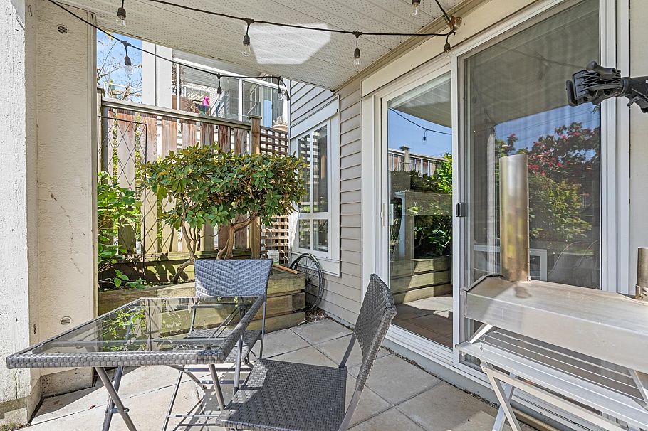 105 365 E 1st Street North Vancouver, BC - 19