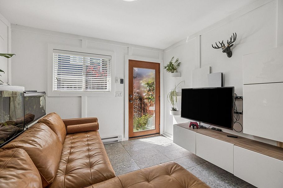 947 E 21st Avenue Vancouver, BC - 36