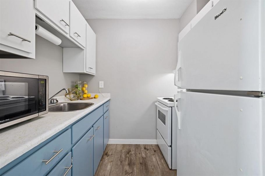 2106 1330 Harwood Vancouver, BC - 15