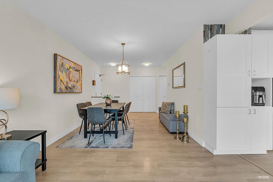 801 140 E 14 Street North Vancouver, BC - 22