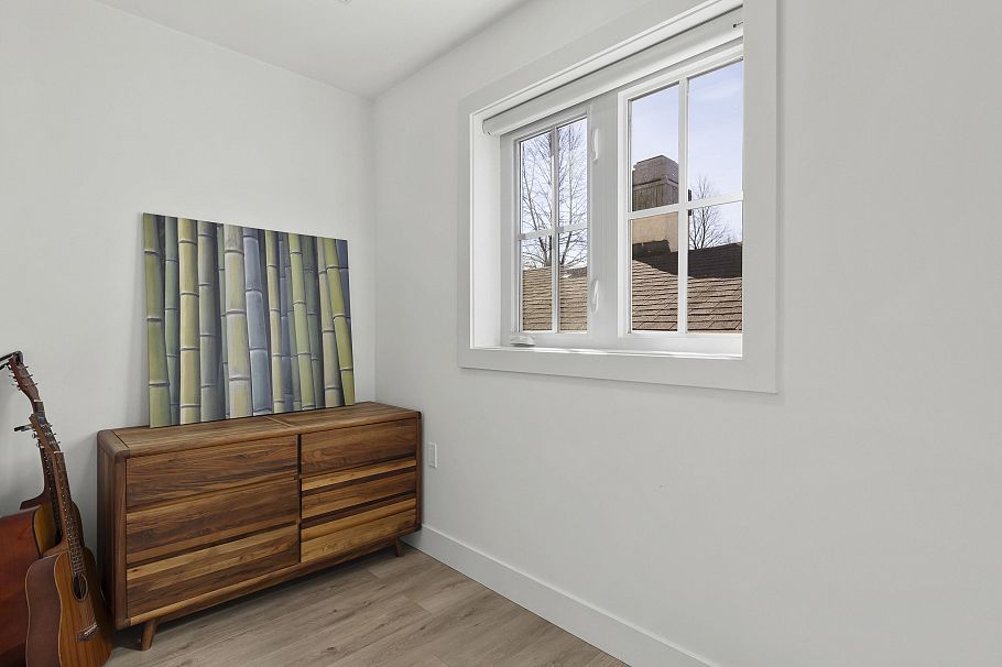 4327 Perry Street Vancouver, BC - 19