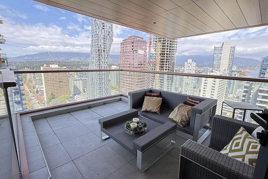 2203 1408 ROBSON STREET, Vancouver BC V6G 0E6 Vancouver, BC - 1