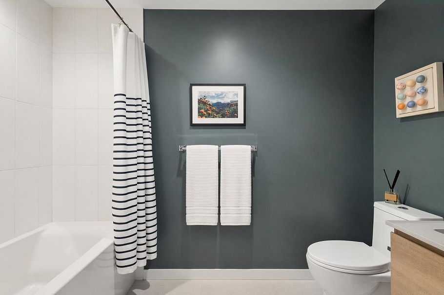 107 715 W 15th Street North Vancouver, BC - 20