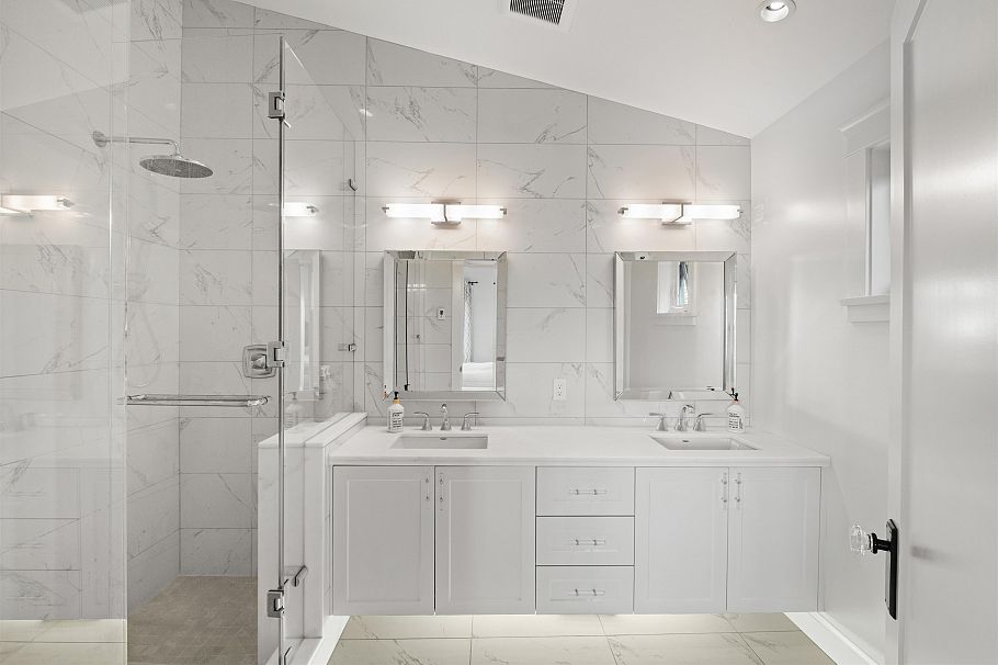 1008 E 14th Avenue Vancouver, BC - 20