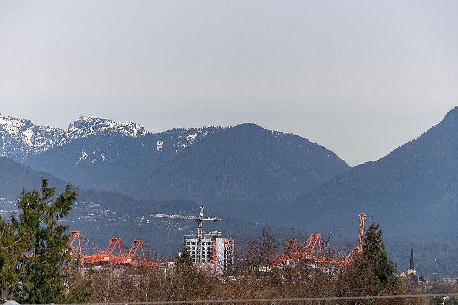 329 710 E 6th Avenue Vancouver, BC - 24